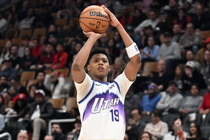 NBA新秀爆发！火箭5号秀埃斯·贝利近3战狂轰31.7分+6三分 率队豪取三连胜