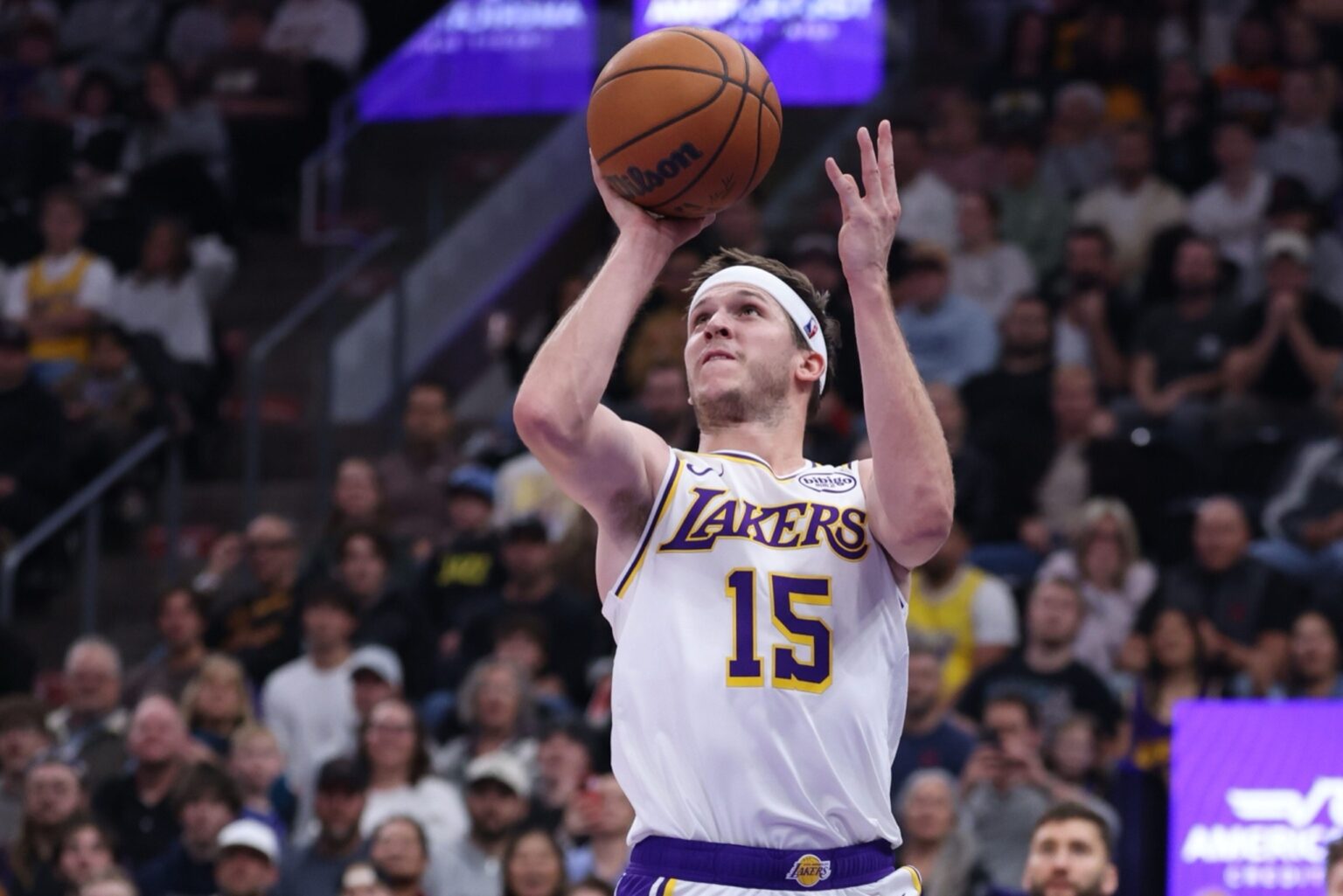 勒布朗·詹姆斯透露他在奥斯汀·里夫斯身上看到了什么，以及他如何知道自己会特别